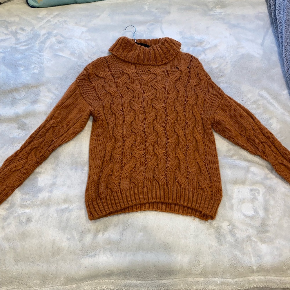 Loose Turtle Neck Sweater